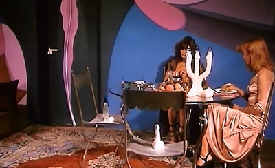 波旁街的变态女人剧照的剧照