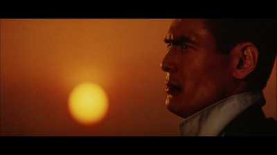 现代黑社会 逃犯的仁义剧照的剧照