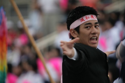 应援团少女剧照的剧照