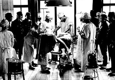 海与毒药剧照的剧照