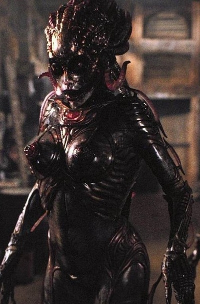 异种2剧照的剧照