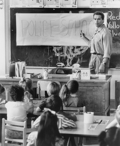 幼儿园警探剧照的剧照