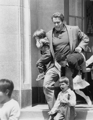 幼儿园警探剧照的剧照