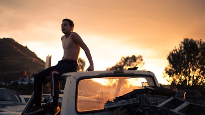 夏季之白剧照的剧照