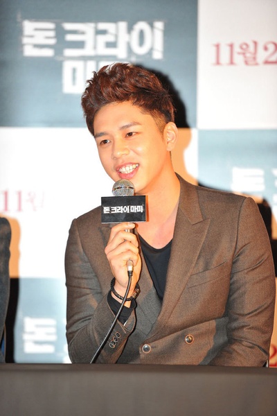 妈妈别哭剧照的剧照