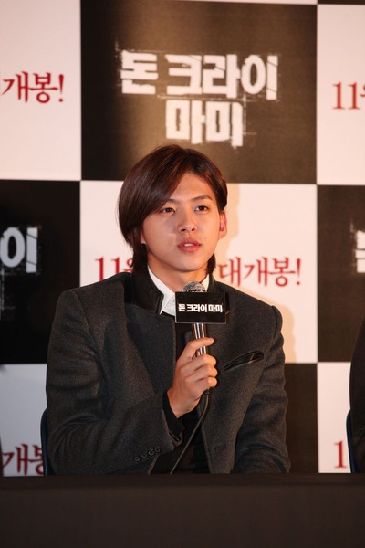 妈妈别哭剧照的剧照