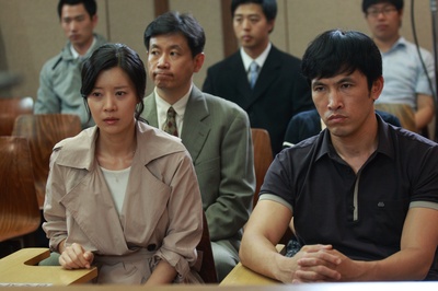 妈妈别哭剧照的剧照