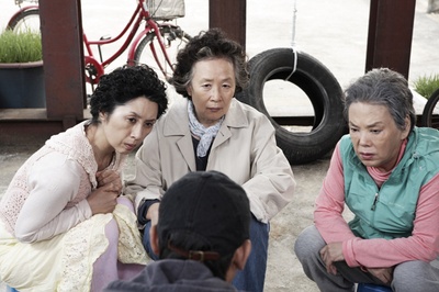 奶奶强盗团剧照的剧照