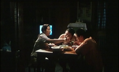 看车人的七月剧照的剧照