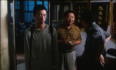 看车人的七月剧照的剧照