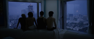 爱情三部曲：挣脱剧照的剧照