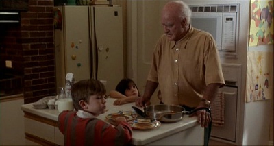 同住一屋剧照的剧照