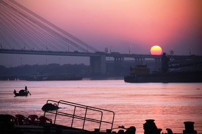 边界移动两百年剧照的剧照