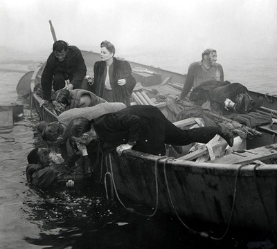 怒海孤舟剧照的剧照