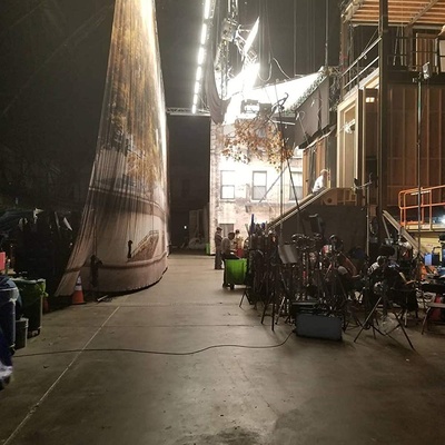 窗里的女人剧照的剧照