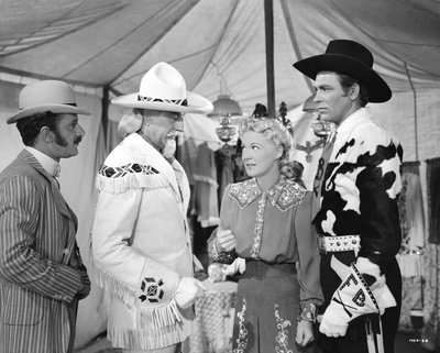 飞燕金枪剧照的剧照