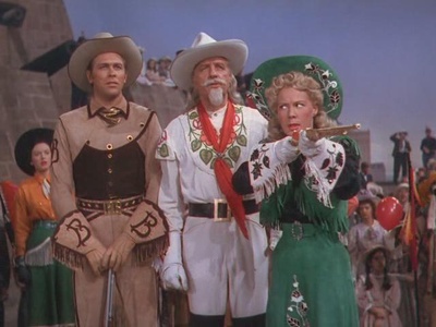 飞燕金枪剧照的剧照