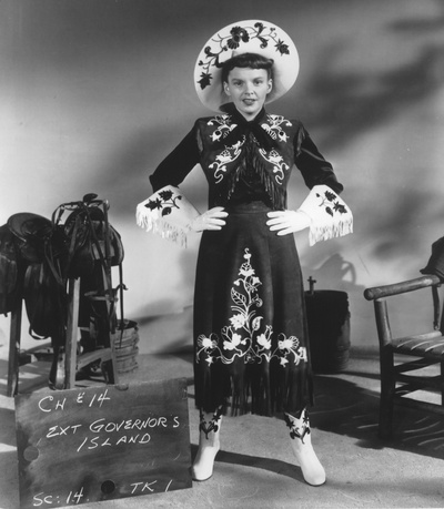 飞燕金枪剧照的剧照