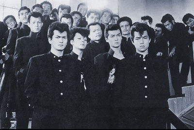 比波普高校:高校与太郎的哀歌剧照的剧照