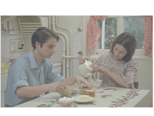 偷吻剧照的剧照