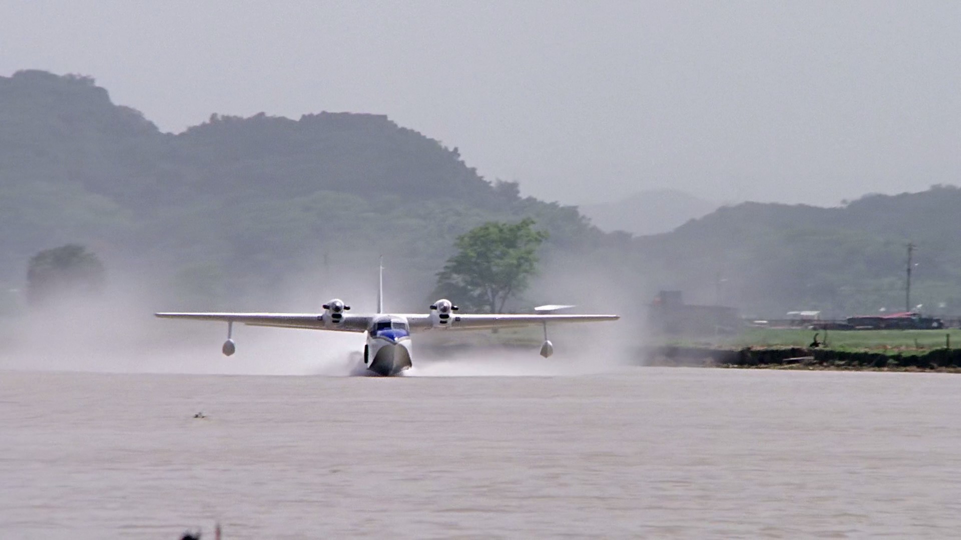 虎穴屠龙之轰天陷阱剧照的剧照