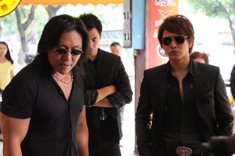 十万伙急剧照的剧照