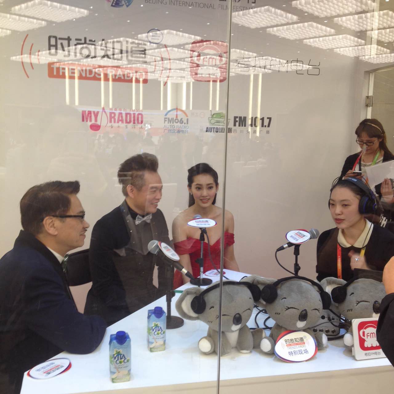 十万伙急剧照的剧照