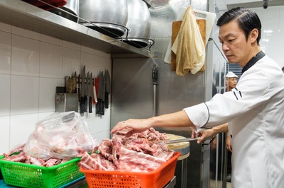 情牵拉面茶剧照的剧照