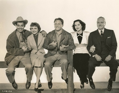 繁荣小镇剧照的剧照