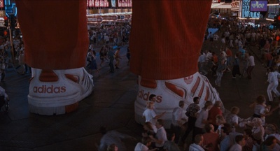 亲爱的，我把孩子放大了剧照的剧照