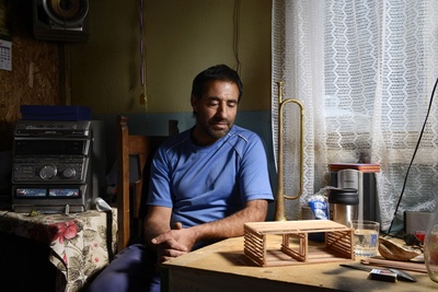 离岛居民剧照的剧照