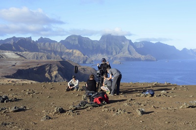 离岛居民剧照的剧照