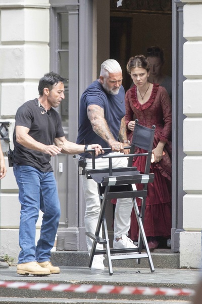 福尔摩斯小姐：失踪的侯爵剧照的剧照