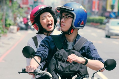 对面的女孩杀过来剧照的剧照