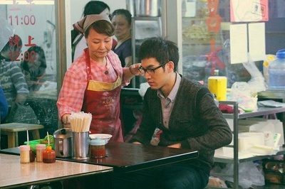 对面的女孩杀过来剧照的剧照