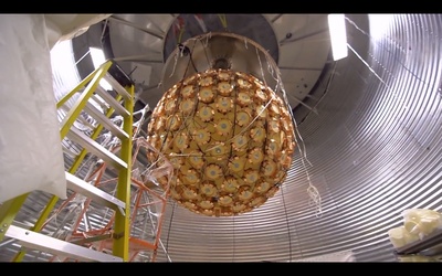 黑暗中漫舞：物理学的末日？剧照的剧照