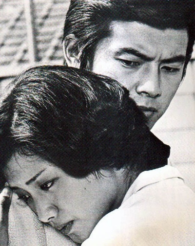 污泥中的纯情剧照的剧照