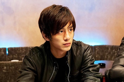 抱着黄金飞翔剧照的剧照