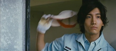 抱着黄金飞翔剧照的剧照