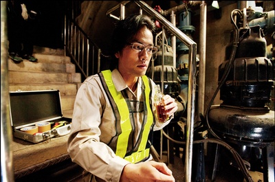 抱着黄金飞翔剧照的剧照