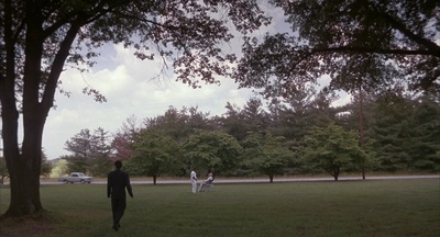 与敌共眠剧照的剧照