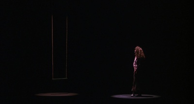 与敌共眠剧照的剧照