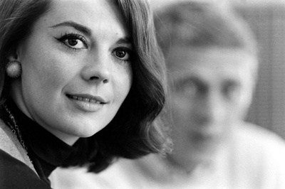 陌生人之恋剧照的剧照