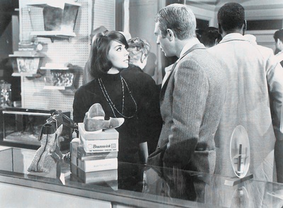 陌生人之恋剧照的剧照