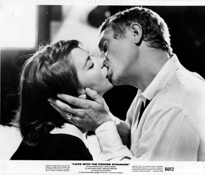 陌生人之恋剧照的剧照