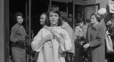 陌生人之恋剧照的剧照