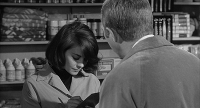 陌生人之恋剧照的剧照