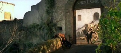 姜戈：西部夺命金剧照的剧照