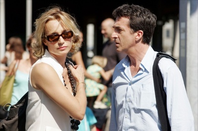 不可告人剧照的剧照