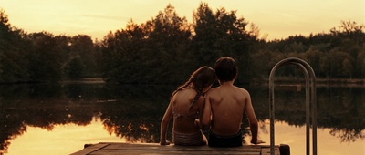 不可告人剧照的剧照